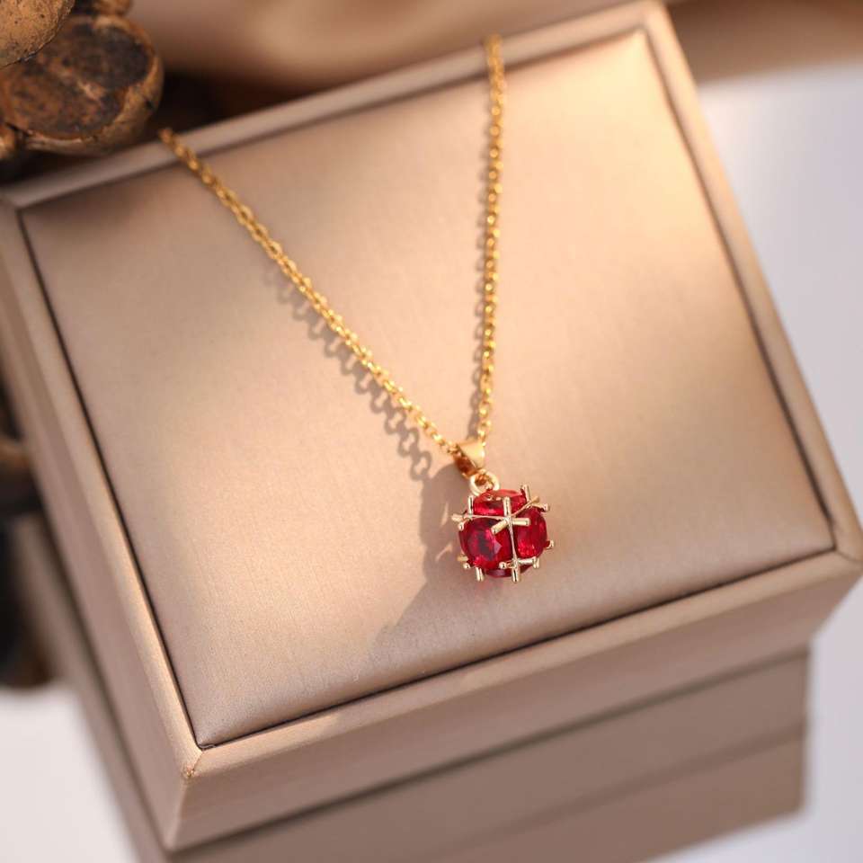 Ladies Vintage Style 18K Plated Pentagram Starfish Zircon Pendant Necklace